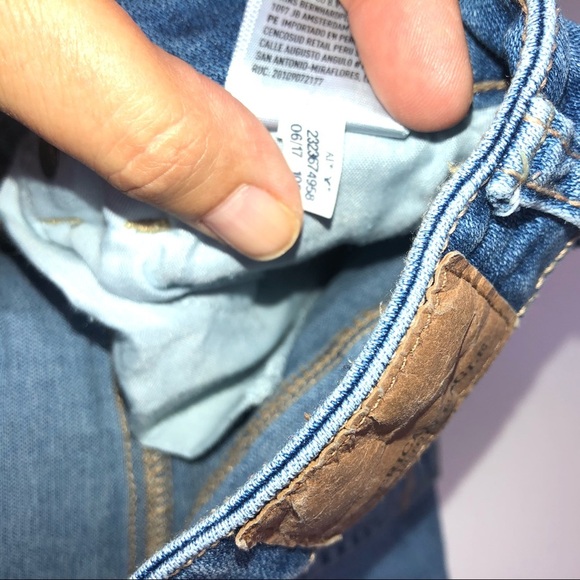 American Eagle Outfitter Super Stretch Skinny Jean 2 Short - Picture 9 of 16